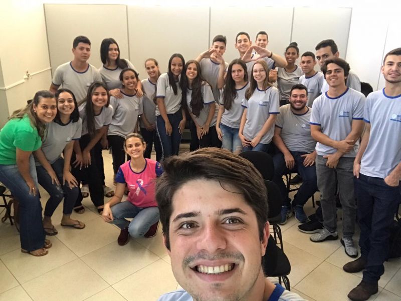 Realizada a palestra "Dezembro Vermelho" em São Sebastião do Oeste