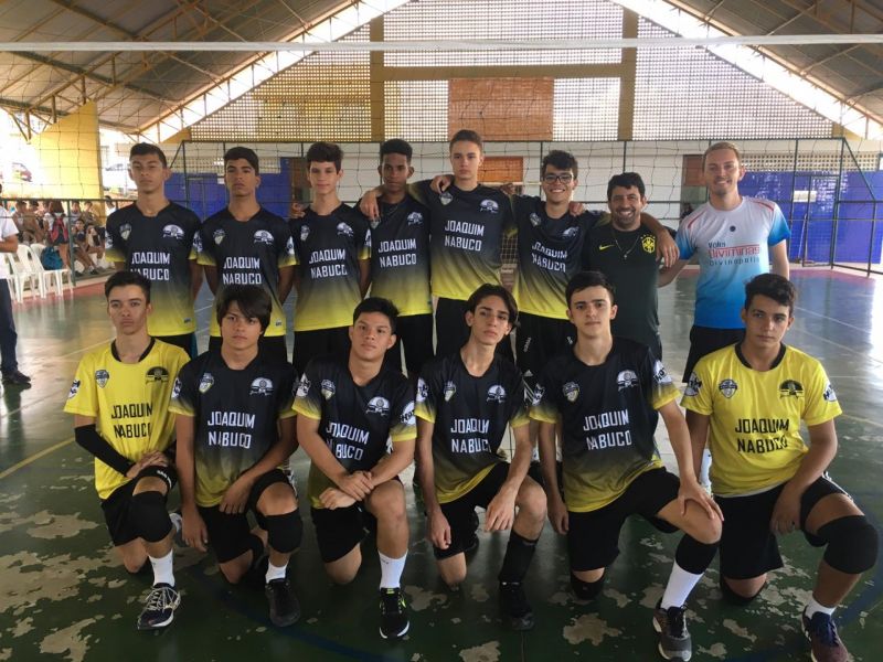 Equipes de voleibol masculino são vice-campeãs no JEMG