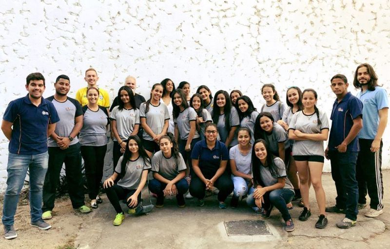 Alunas do Projeto Estação do Esporte visitam sede do GEEC