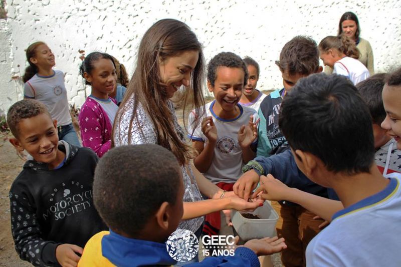 Alunos da Escola Professora Evelina participam da Oficina do Minhocário