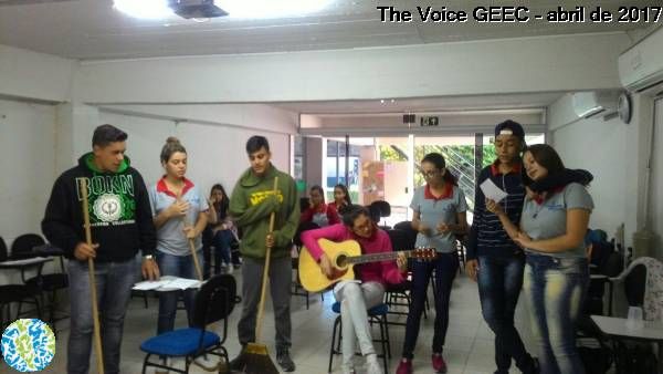 Alunos do GEEC mostram talento musical em projeto sobre Meio Ambiente